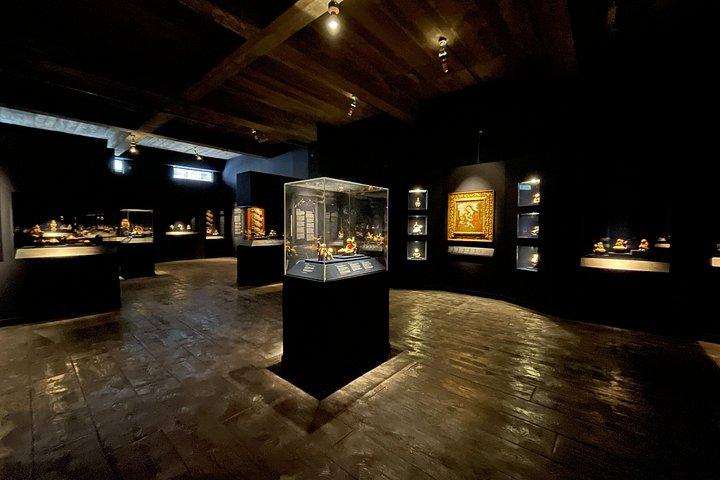 Ancient Lima: The Huaca Pucllana & Larco Museum