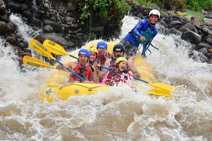 Rafting en eaux vives de la rivière Balsa classe 2/3 au Costa Rica