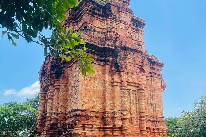 ミー・ネ半日ツアーからチャムの塔、タ・ク、ケ・ガへ