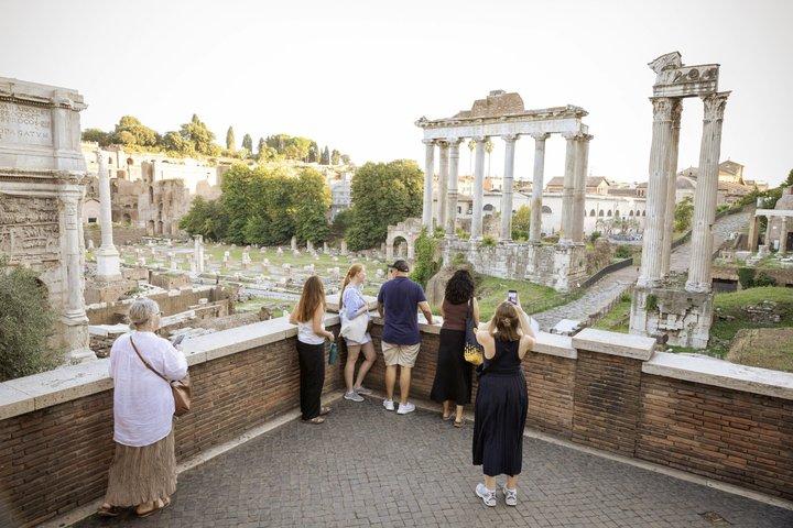 Visita guiada al Coliseo, la Colina Palatina y el Foro Romano