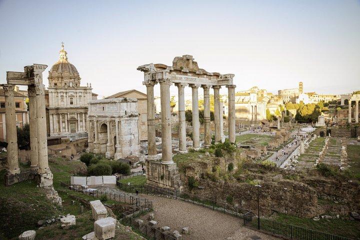 Visita guiada al Coliseo, la Colina Palatina y el Foro Romano