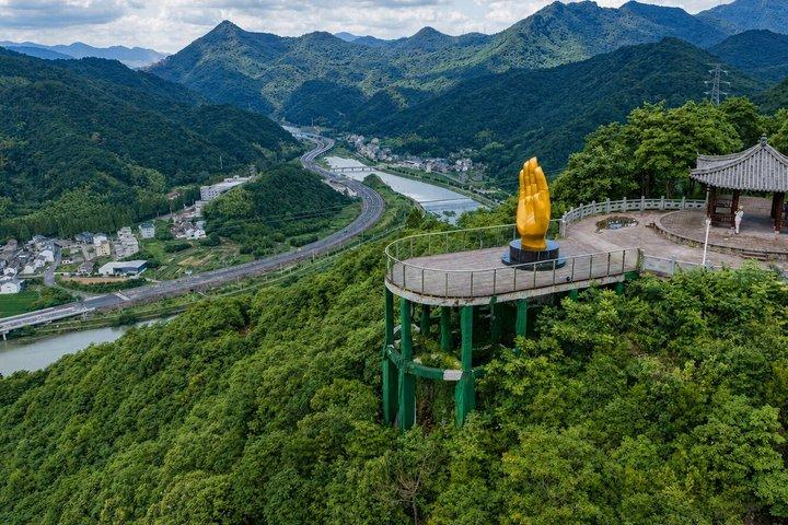 寧海自然逃避行：上海から茶畑と温泉へ