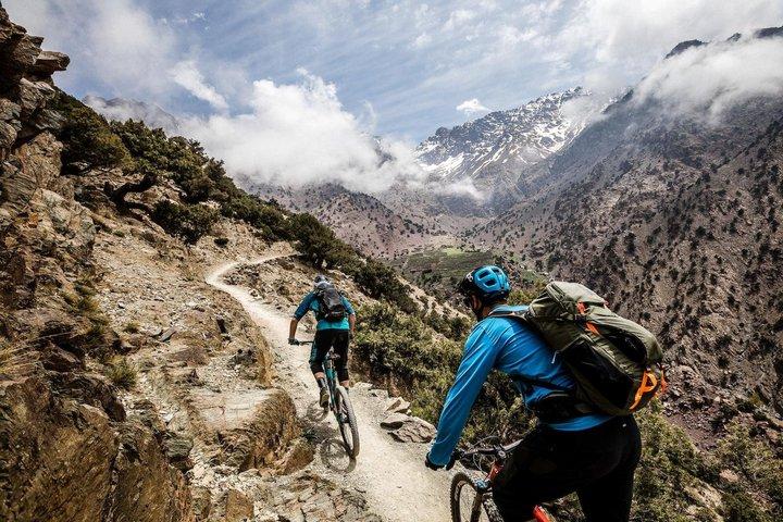 Atlas Mountains cykeltur fra Marrakech med berber landsbyer