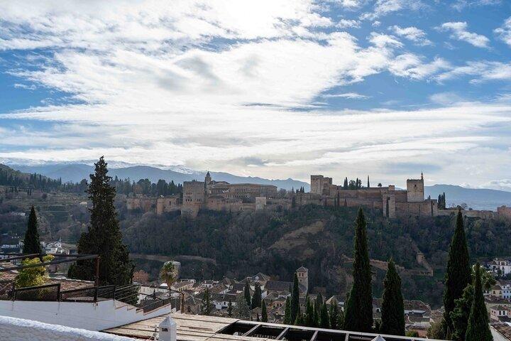 Panoramic tour of Granada