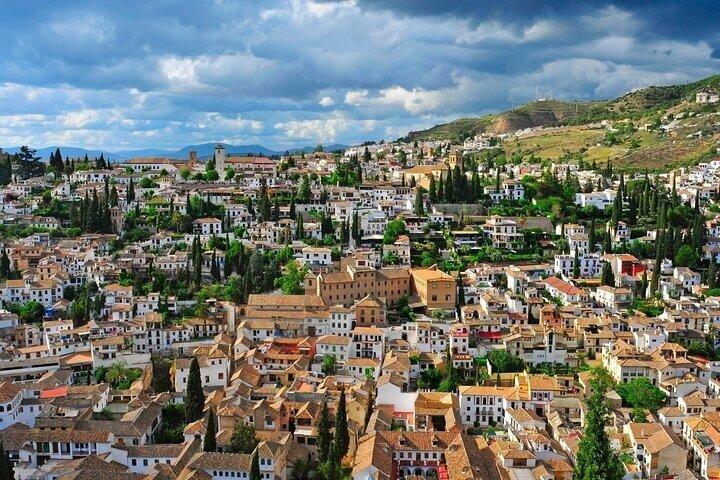 Panoramic tour of Granada