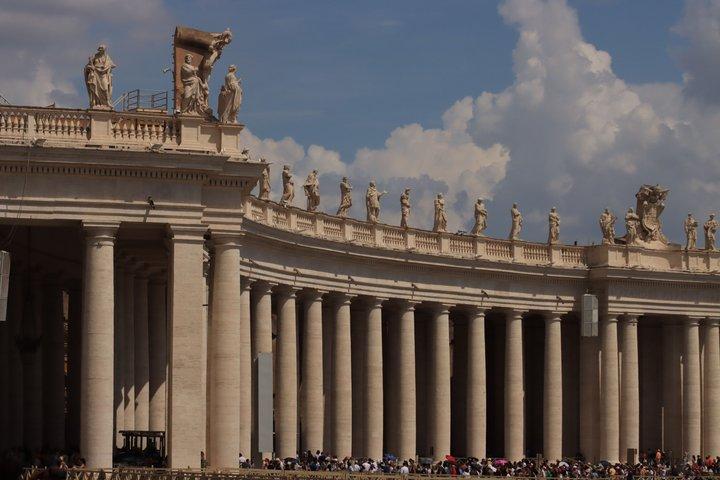 Papal Audience Experience in St. Peter's Square with Host