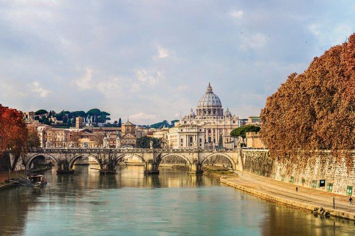 Papal Audience Experience in St. Peter's Square with Host