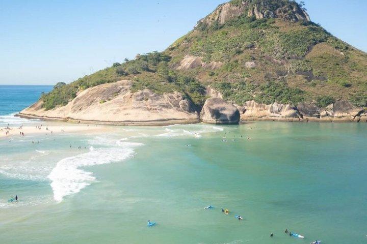 Surf Lesson + Day Use in Rio de Janeiro