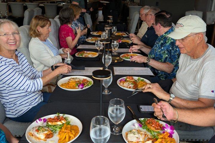 オカラダウンタウン・フードウォークで地元の味と歴史を堪能しよう