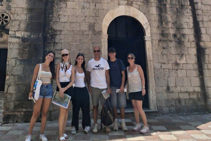 Vandretur i den gamle bydel i Kotor