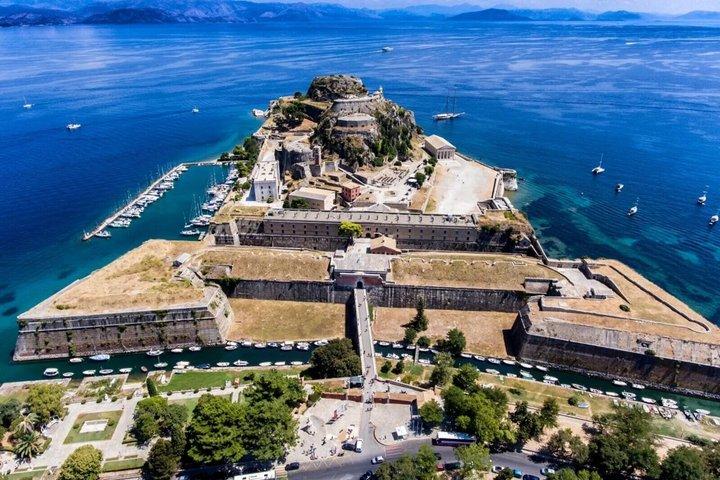 コーフス自主ガイドウォーキングツアー 三帝国オーディオクイズ