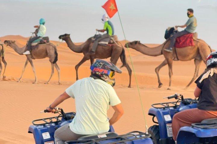 メルズーガ：サハラ砂漠のクワッドバイクアドベンチャー