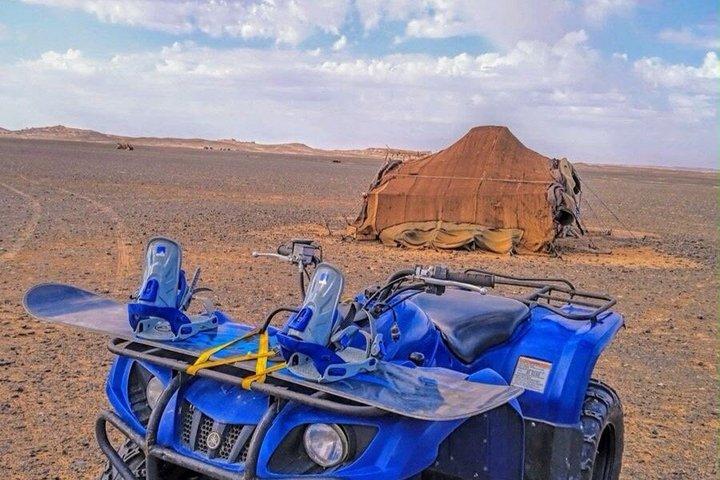 メルズーガ：サハラ砂漠のクワッドバイクアドベンチャー