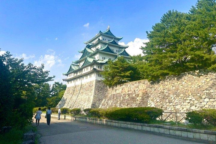 Nagoya-Schloss-Tour: Entdecken Sie Geschichte und Kultur mit einem Ortskundigen Reiseleiter