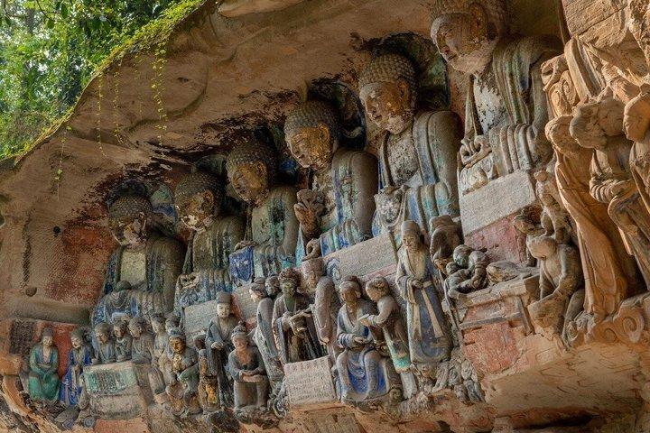 プライベート重慶大都岩石彫刻日帰りツアー（送迎付き）