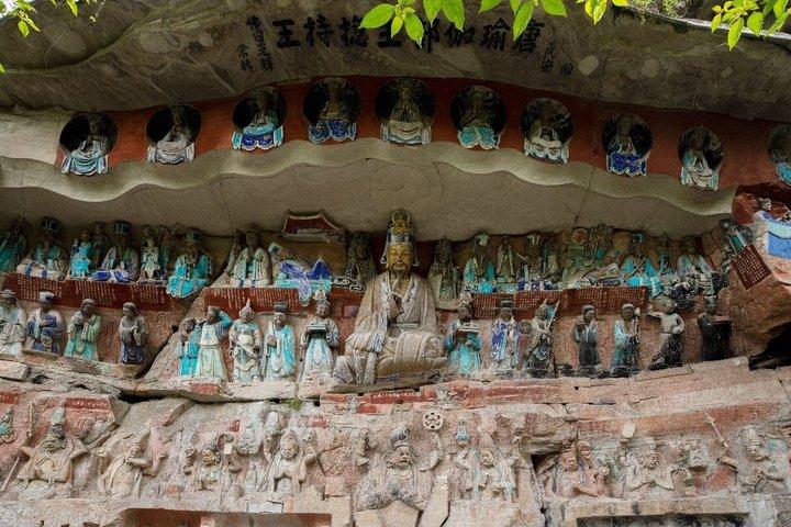 プライベート重慶大都岩石彫刻日帰りツアー（送迎付き）