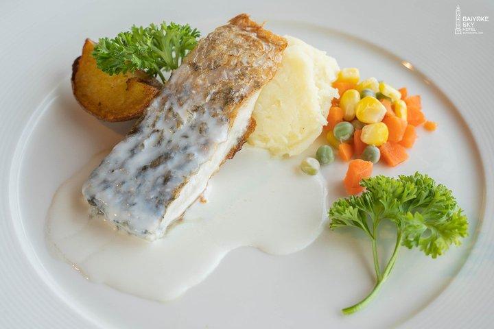 Baiyoke Sky Dinner Experience with Observation Deck Access
