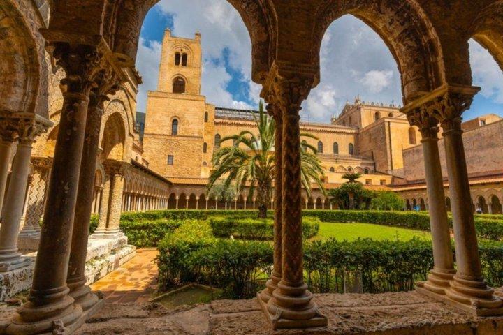 Partindo de Palermo: Excursão a Cefalù e Monreale, esplendores normandos.