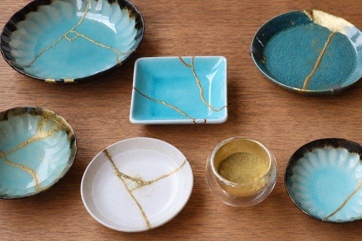 京都中心部で京都伝統の金継ぎ修理体験