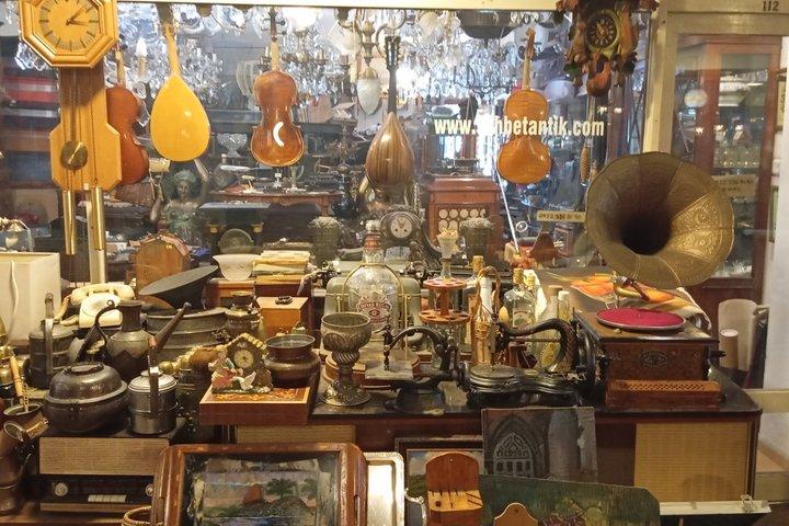 Istanbul Vintage Flea Market & Antique Photo Tour by Motorcycle