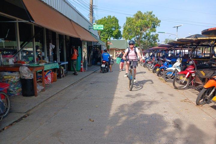 Half day Koh Klang culture cycling