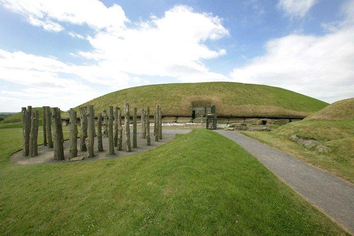ニューグランジとボイン渓谷 半プライベート豪華日帰りツアー
