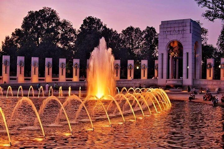 Tour a piedi del National Mall: Monumenti e Memoriali al tramonto