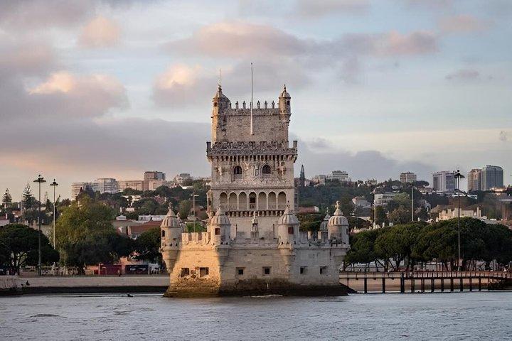 Besøg Jerónimos-klosteret og Belém-tårnet.