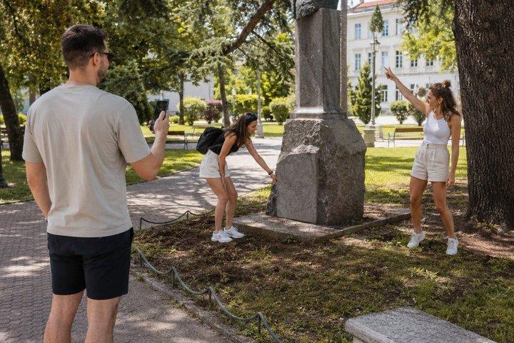 Podgorica Self-Guided Detective Murder Mystery Game