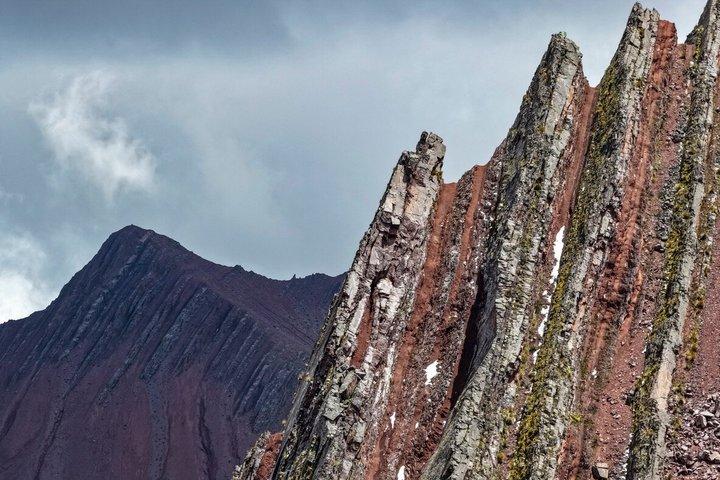 Cusco Pallay Punchu Full Day Rainbow Mountain Tour