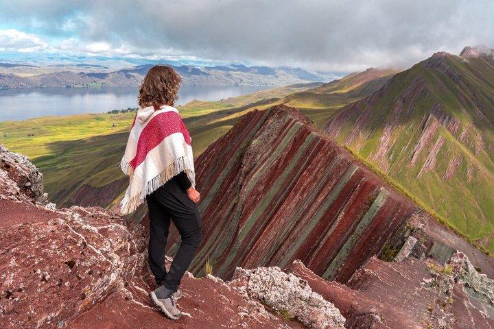 Cusco Pallay Punchu Full Day Rainbow Mountain Tour