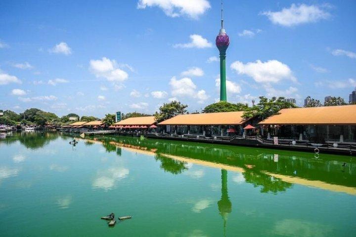 Explore Colombo City Tour by tuk tuk