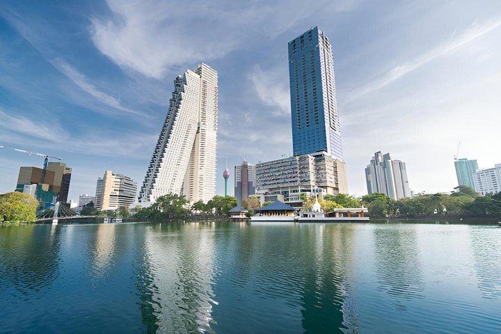 Explore Colombo City Tour by tuk tuk