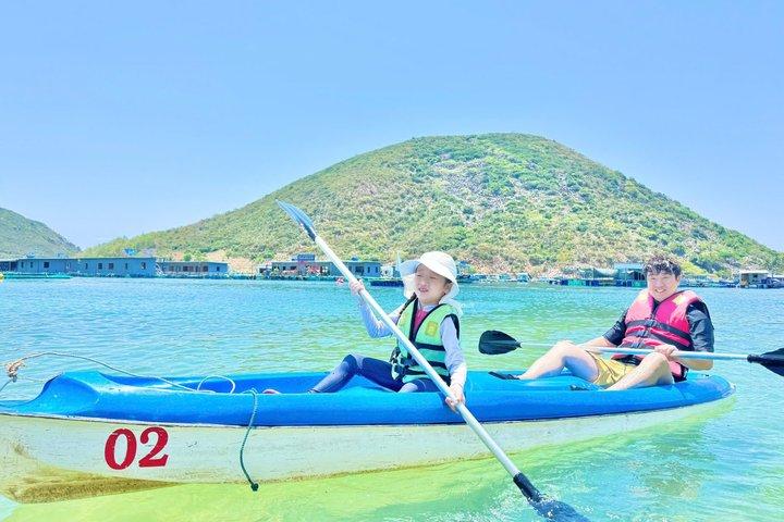 ロビンソンビーチでのニャチャン島巡りアドベンチャー