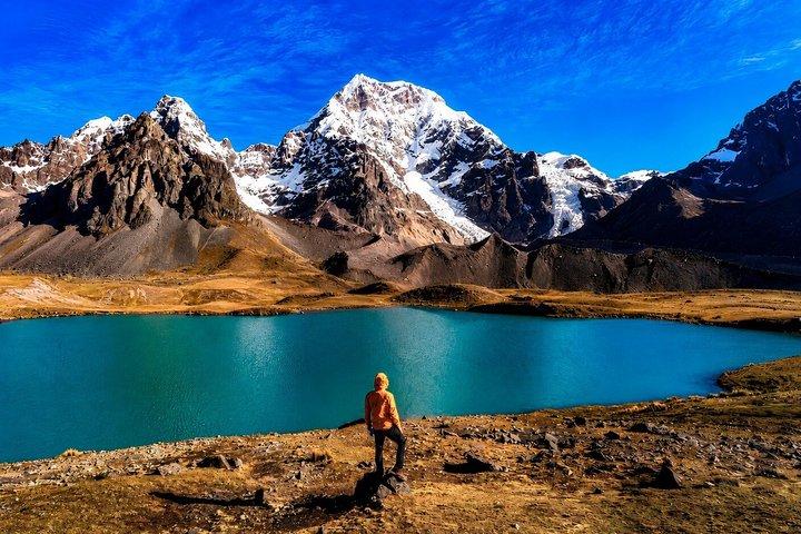 Ausangate 7 Lakes Full Day Hike & Hot Springs – Small Group