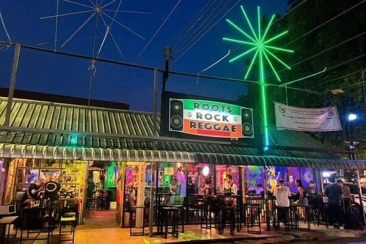 チェンマイのナイトライフ：ビール、ゲーム、パーティー体験