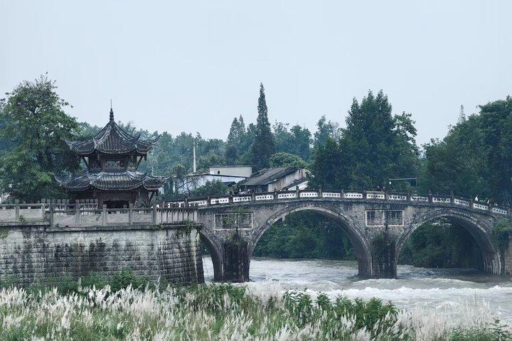 Excursão privada de panda e cidade antiga escondida