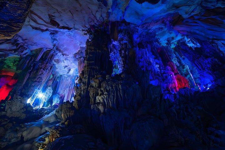 桂林プライベート日帰りツアー 漓江の笛洞と象鼻山