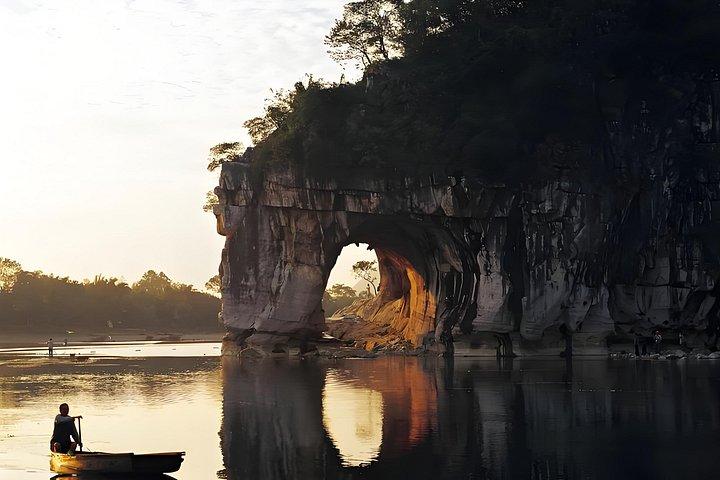 Guilin Private Day Tour Reed Flute Cave and Elephant Trunk Hill