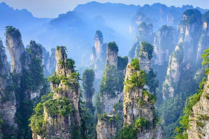 Zhangjiajie National Forest Park Avatar Hallelujah Mountain