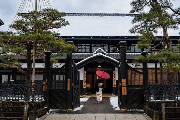 名古屋・高山・白川郷 小グループ日帰り旅行