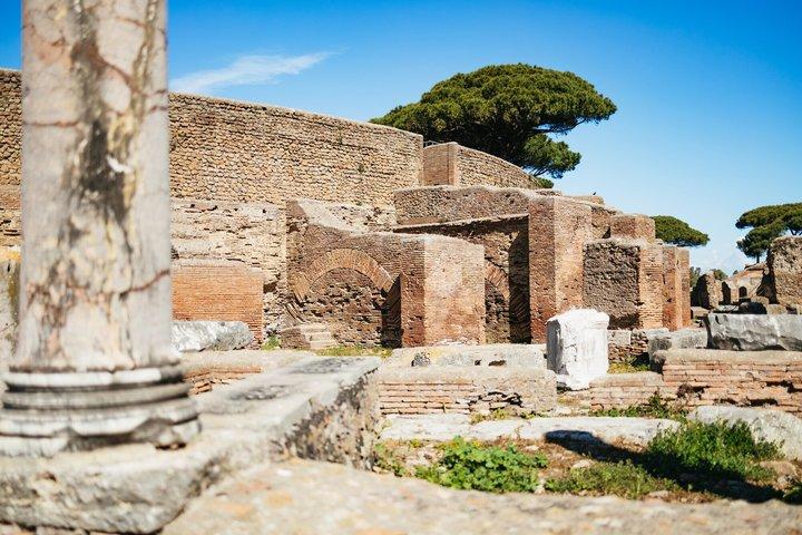 ガイド付き列車で行くローマ発古代オスティア・アンティカ半プライベート日帰り旅行