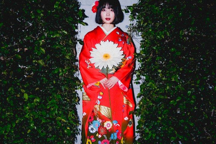 A Modern Kimono Photoshoot in Osaka