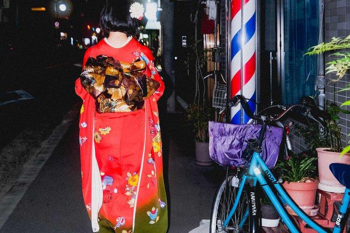 A Modern Kimono Photoshoot in Osaka