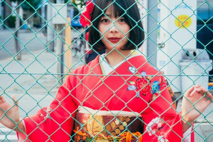 A Modern Kimono Photoshoot in Osaka
