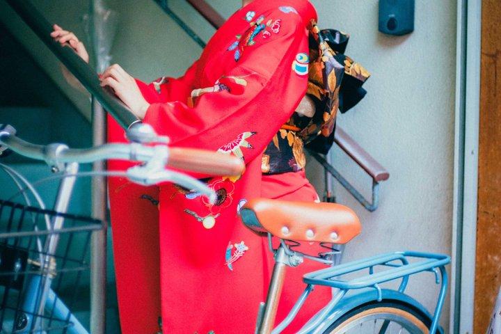 A Modern Kimono Photoshoot in Osaka
