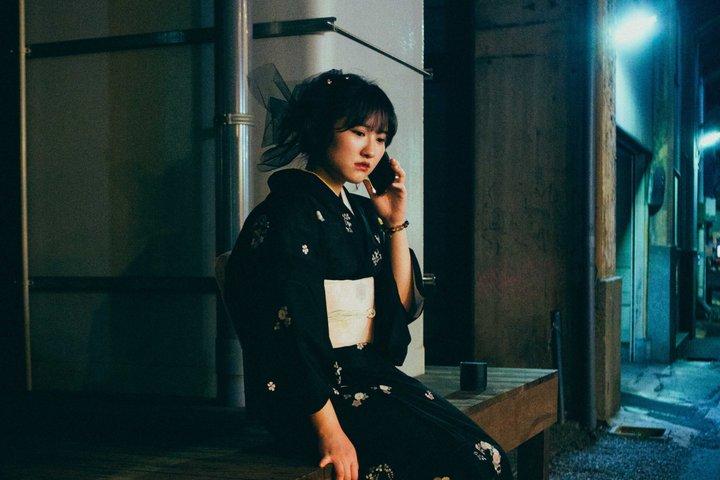 A Modern Kimono Photoshoot in Osaka