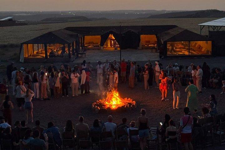 Marrakech: Privat Agafay-ökenquad & kameler med middagsshow