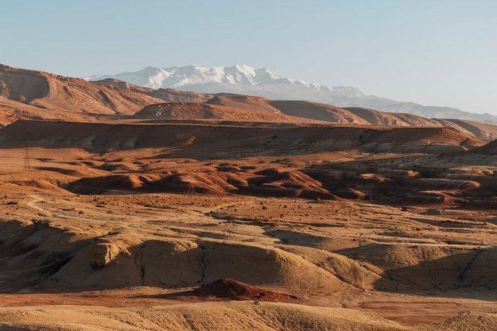 Marrakech: Privat Agafay-ökenquad & kameler med middagsshow