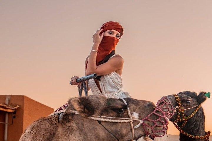 Marrakech: Privat Agafay-ökenquad & kameler med middagsshow